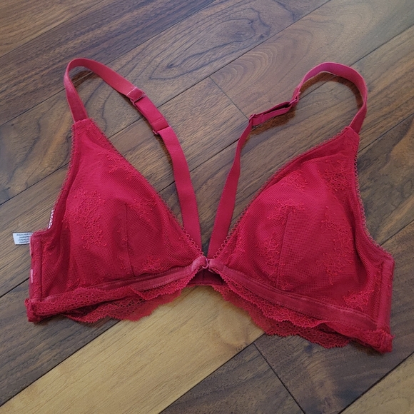 Victoria's Secrets Red Lace Bralette, Size Medium - Picture 3 of 10